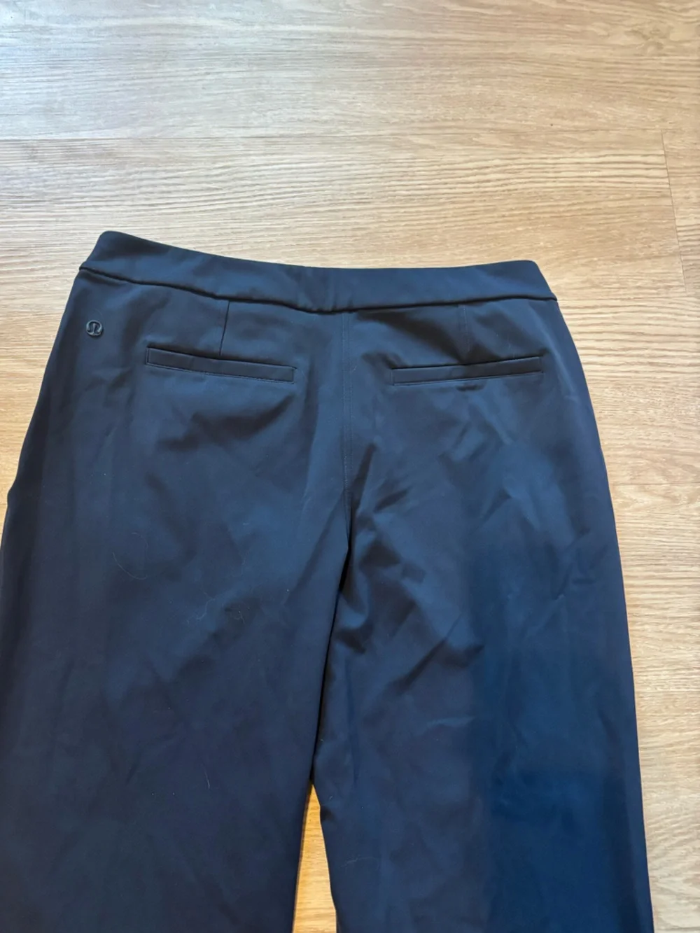 Lululemon Women’s Tapered Luxtreme Pants Cropped Size Large Navy LW5FWDS - Picture 5 of 9